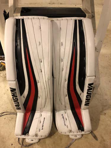 34 +2 Vaughn Ventus SLR Pro Goalie Leg Pads Senior