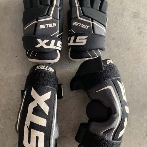 Stallion 50 Lacrosse Gloves