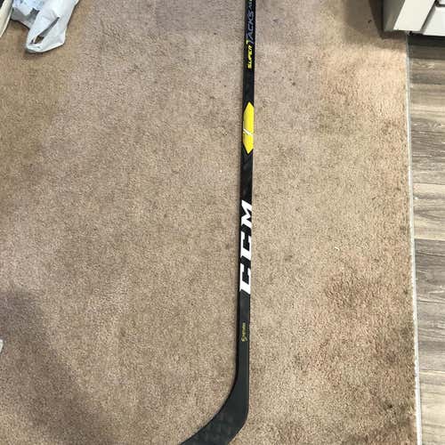 Super Tacks AS1 Hockey Stick Righty Mid Senior Pro Stock