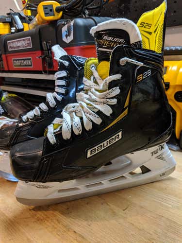 Bauer Supreme S29 Hockey Skates Senior Size 9