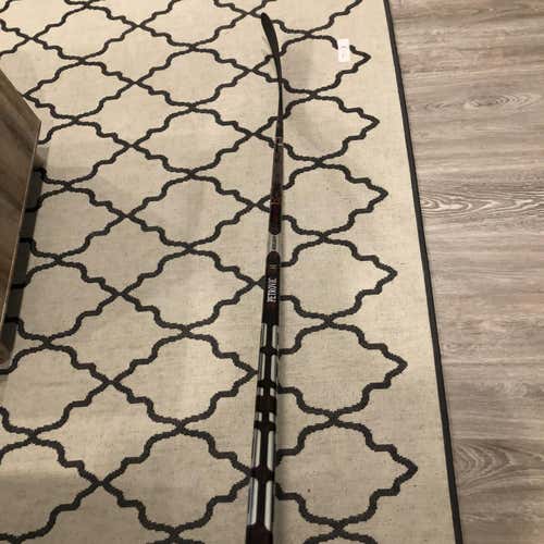 New Vapor ADV Hockey Stick Righty Toe Senior Pro Stock (dressed as 1x Lite)