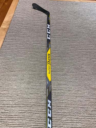 New Pro Stock 80 Flex Super Tacks Hockey Stick Lefty (Carpenter)