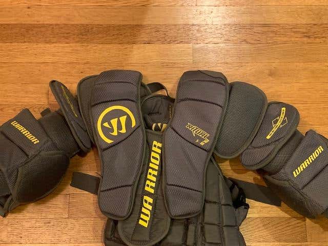 Warrior Ritual Goalie Chest Protector Jr Small