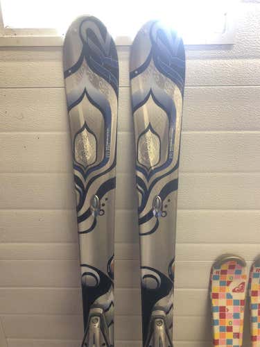 K2 True Luv Skis
