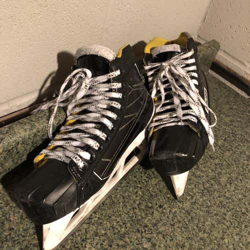 Supreme 1S Hockey Goalie Skates Senior  Size 9