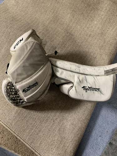 CCM Extreme Flex Pro Goalie Gloves & Blockers Regular Senior Pro Stock