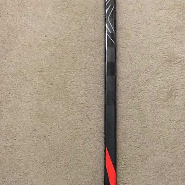New Vapor FlyLite Hockey Stick Righty Toe Senior