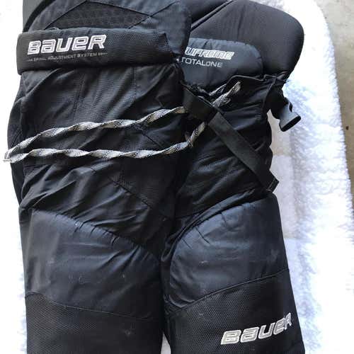 Supreme TotalOne Hockey Pants - Black Senior Small