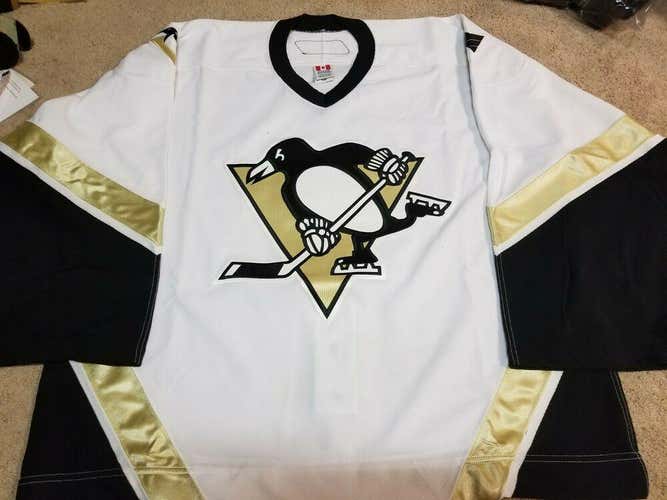 PITTSBURGH PENGUINS 2006 White Reebok PRO Game GOALIE CUT Issued Jersey 58 NEW