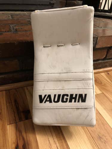 Vaughn Velocity XFP Goalie Gloves & Blockers Regular Intermediate