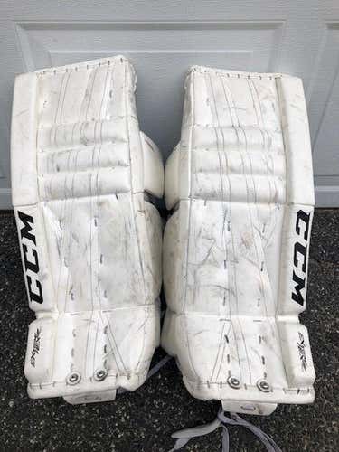 CCM Extreme Flex 760 Goalie Leg Pads Junior