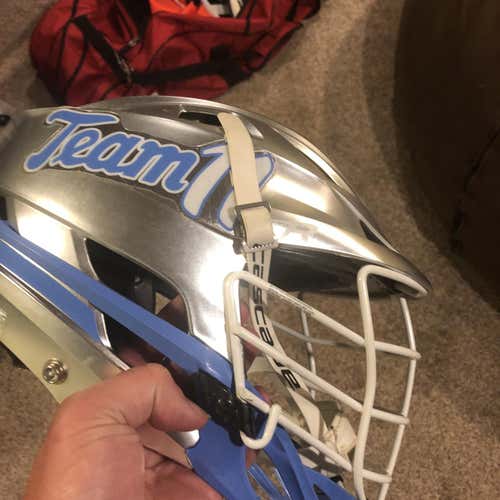R Helmet Adult