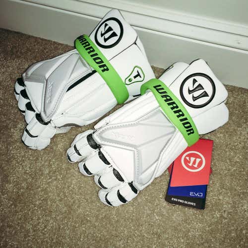 Brand New Never Used Evo Pro 19 Lacrosse Gloves