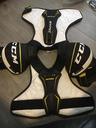 CCM Tacks 5092 Shoulder Pads Senior