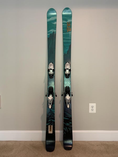 2009 Line Prophet 90 Skis w/2009 Marker 11 Twin Cam Free Ski Bingings