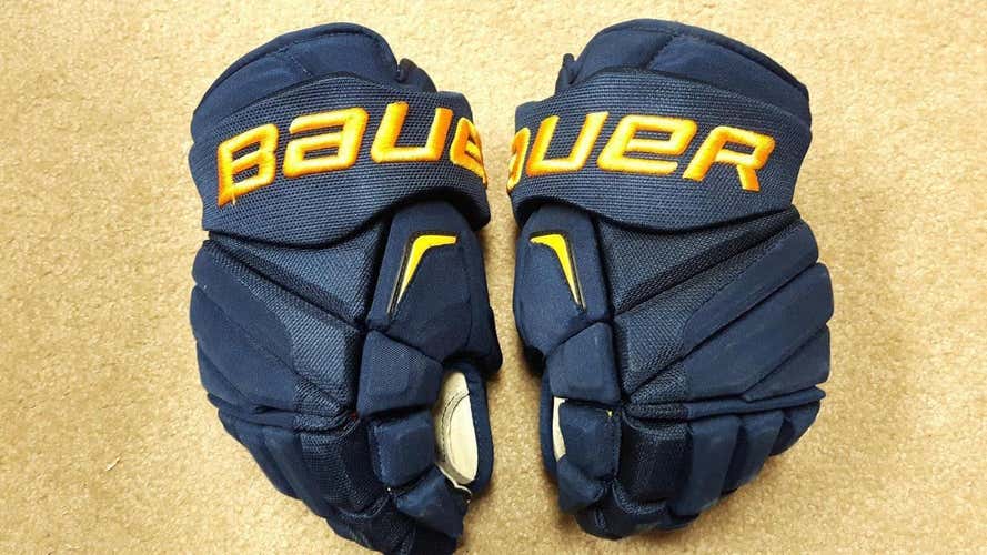 Bauer Vapor APX2 Pro Gloves Senior