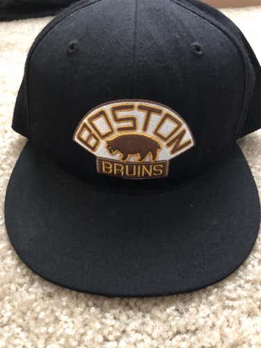 Boston Bruins Mitchell & Ness Hat