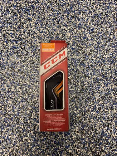 New CCM Hockey Skate Insoles Size 6-7.5 (slight Damage To Box)