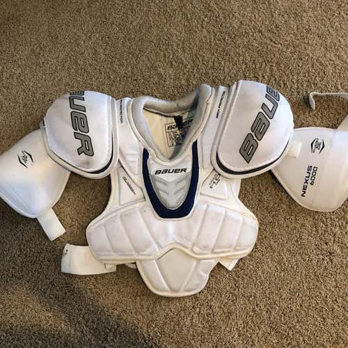 Nexus 600 Shoulder Pads Senior