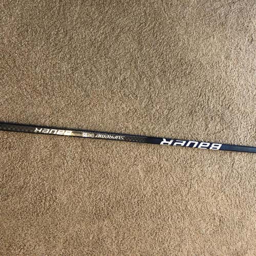 Supreme One95 Hockey Stick Righty Toe Senior Pro Stock