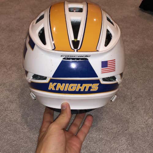 Cascade R *ESSEX COLLAGE TEAM ISSUED*