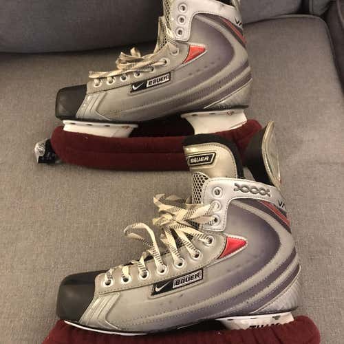Vapor XXXX Hockey Skates Senior  Size 8.5