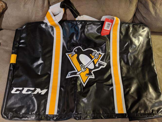 New CCM Bag EBTPRO 32X20X15 Pittsburgh Penguins