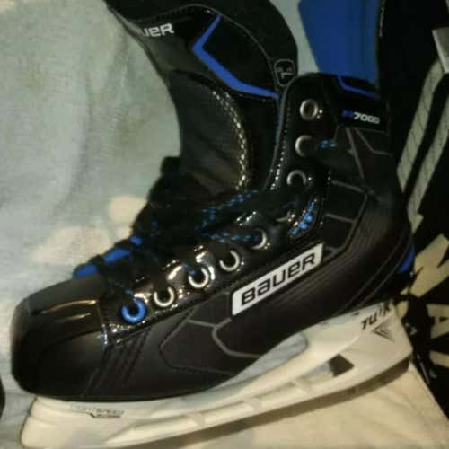 Nexus 7000 Hockey Skates Senior Size 7.5