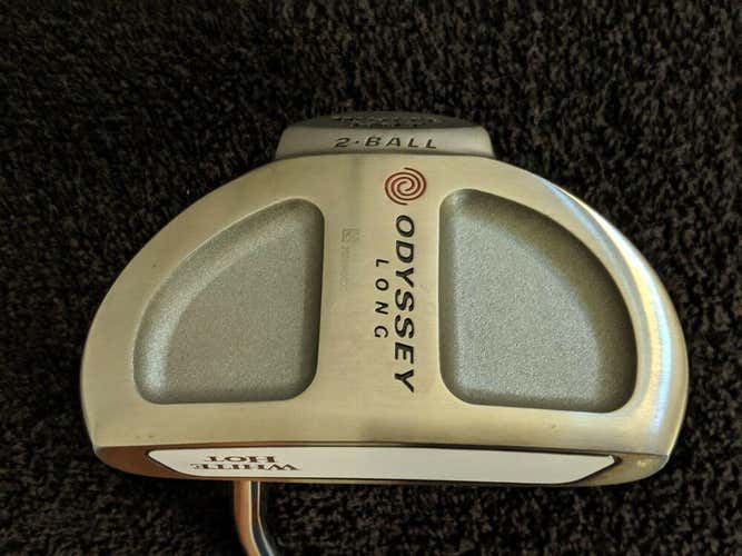 ODYSSEY 2 BALL LONG 35.5" NEW GRIP AND HEAD COVER