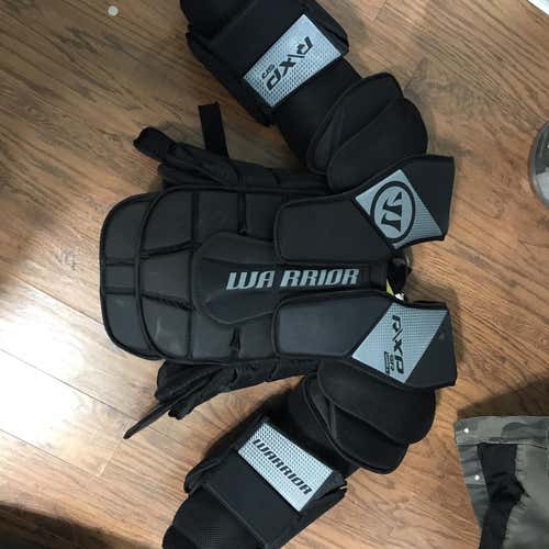 Ritual r/xp Goalie Chest Protector Senior