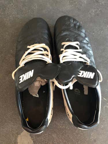 Nike Tiempo Legend VI Cleats