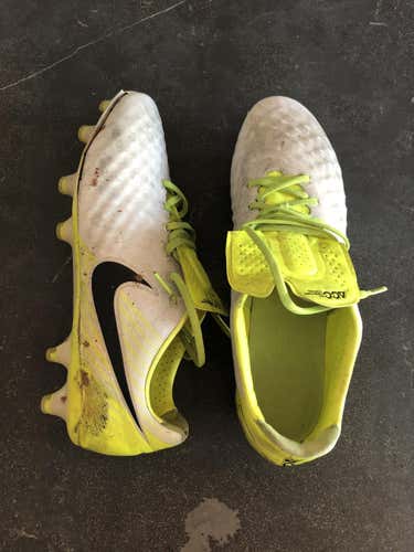 Nike Magista Obra II FG Cleats