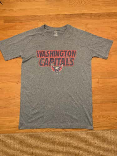 Washington Capitals shirt medium