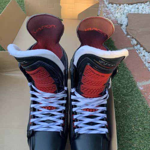 New Vapor 1X 2.0 Hockey Skates  9.5EE Great Price!!!