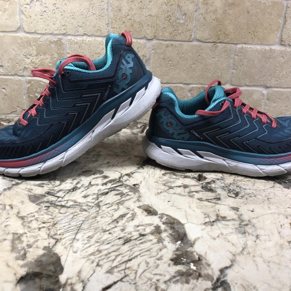 Women’s HOKA Clifton 4 Running Shoes-Size 7
