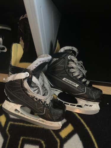Bauer Supreme 160 Hockey Skates Youth Size 10.5