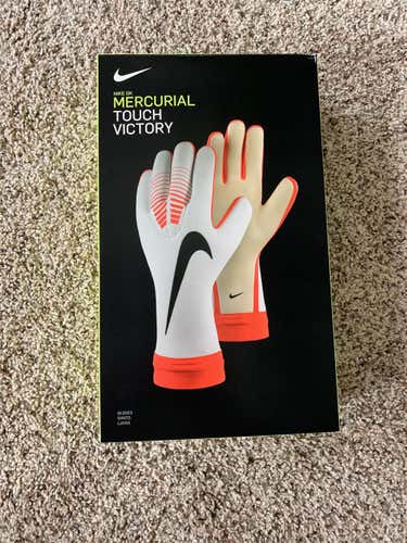 New Nike Goalie Gloves Size 9