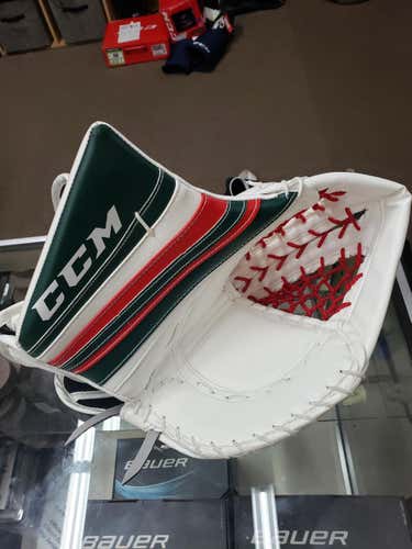 New CCM Premier Pro Goalie Glove, Regular Senior