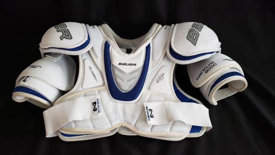 Bauer Nexus 8000 Shoulder Pads Senior Medium