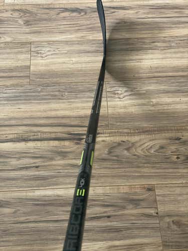 CCM 40k Hockey Stick Righty Toe Intermediate