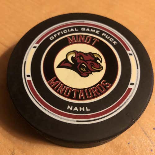 Minot Minotauros NAHL Hockey Puck