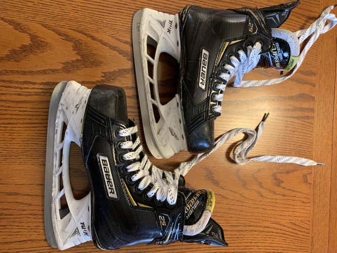 Bauer Supreme 2S Hockey Skates Junior Size 2