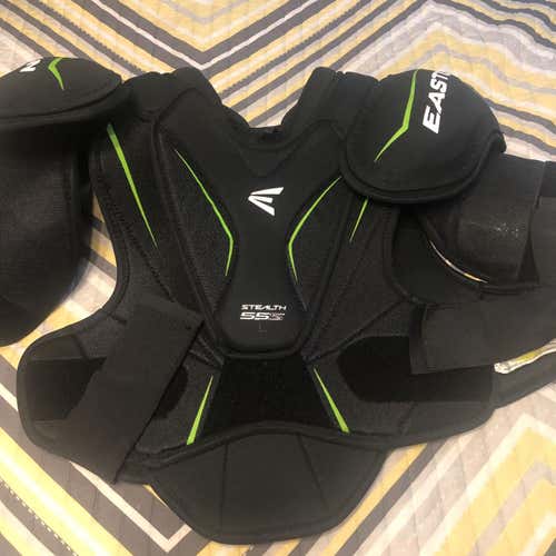 Stealth Shoulder Pads Senior