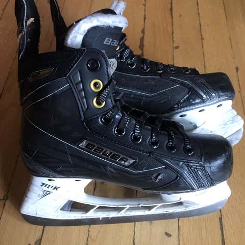 Supreme 170 Hockey Skates Junior Size 5