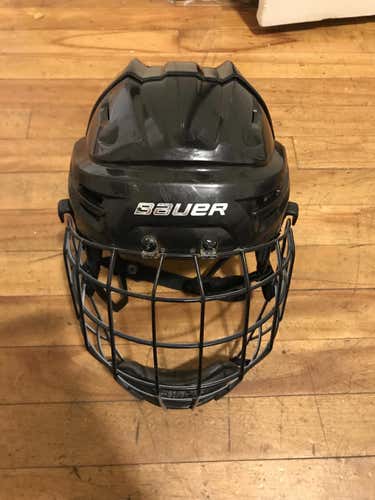 Bauer Reakt Helmet Black Medium w/ Profile II M Cage