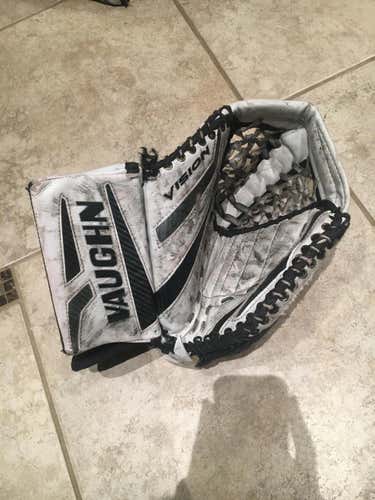 Vaughn Velocity V4 Goalie Gloves & Blockers Regular Junior