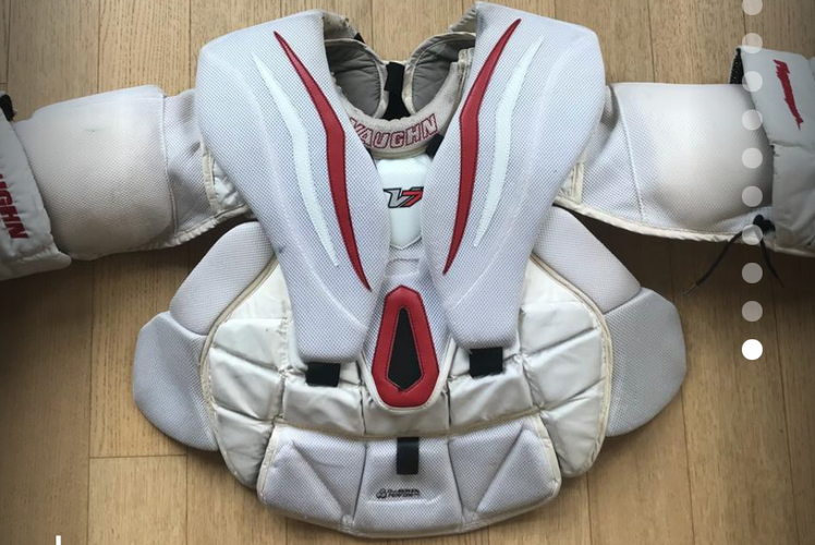 Vaughn V7 XR Pro Carbon Chest Protector SR L