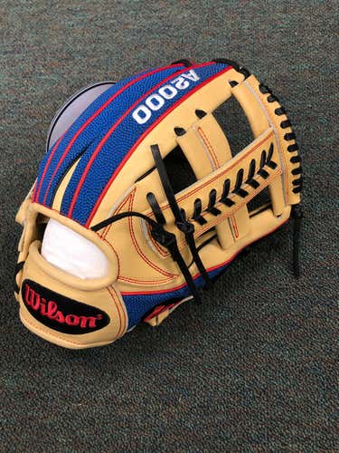 Wilson A2000 November '18 GOTM *RARE* Glove of the Month NO TRADES