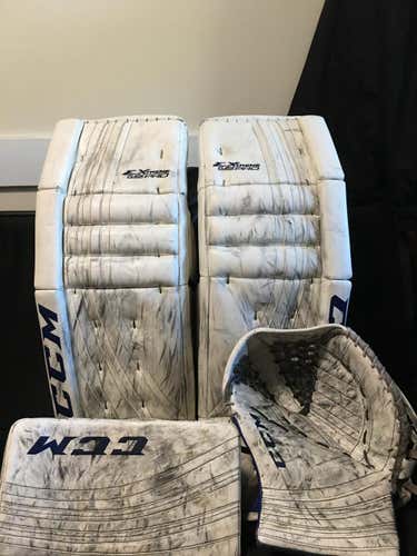 CCM Extreme Flex Pro Goalie Full Set Regular Senior