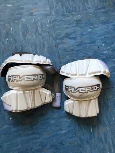 Maverik Max Arm Pads